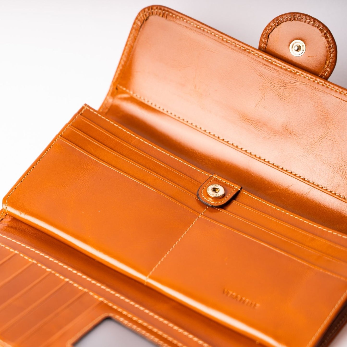 Portafogli in Pelle con Pattina a Sella