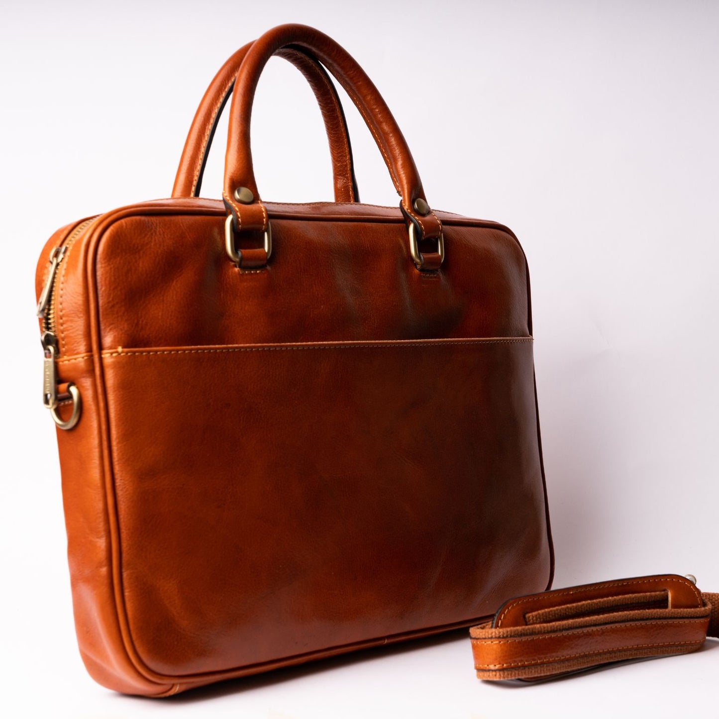 Borsa Ventriquattrore in Pelle - Sirius